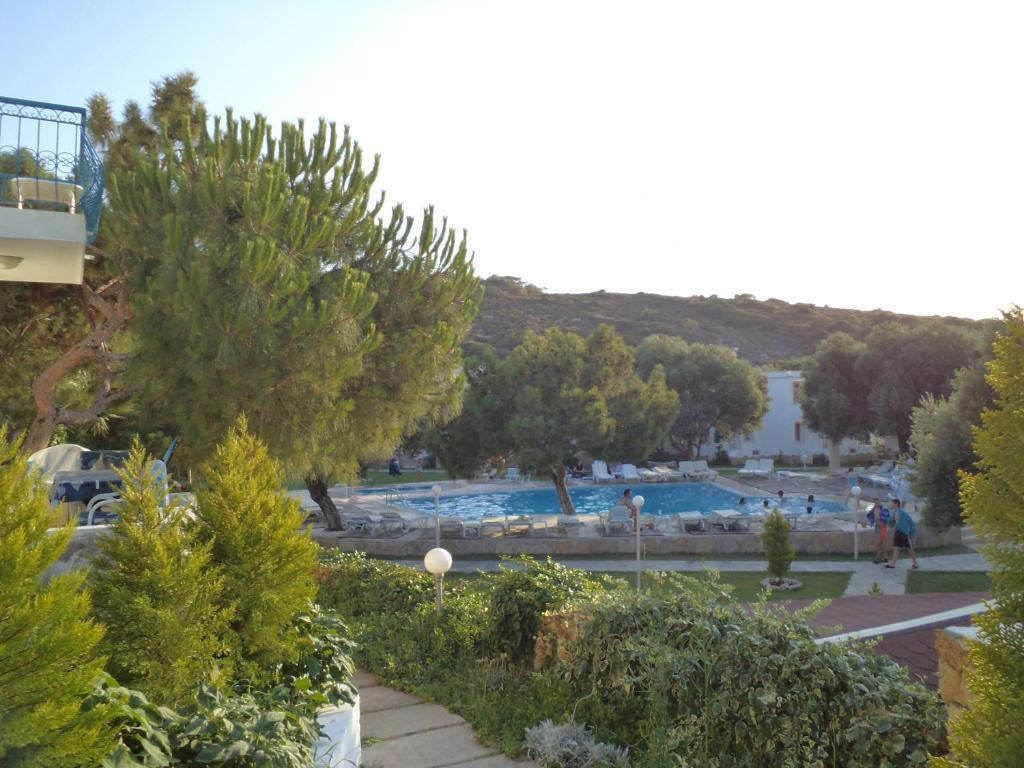 Club Mackerel Holiday Village Фоча Екстериор снимка